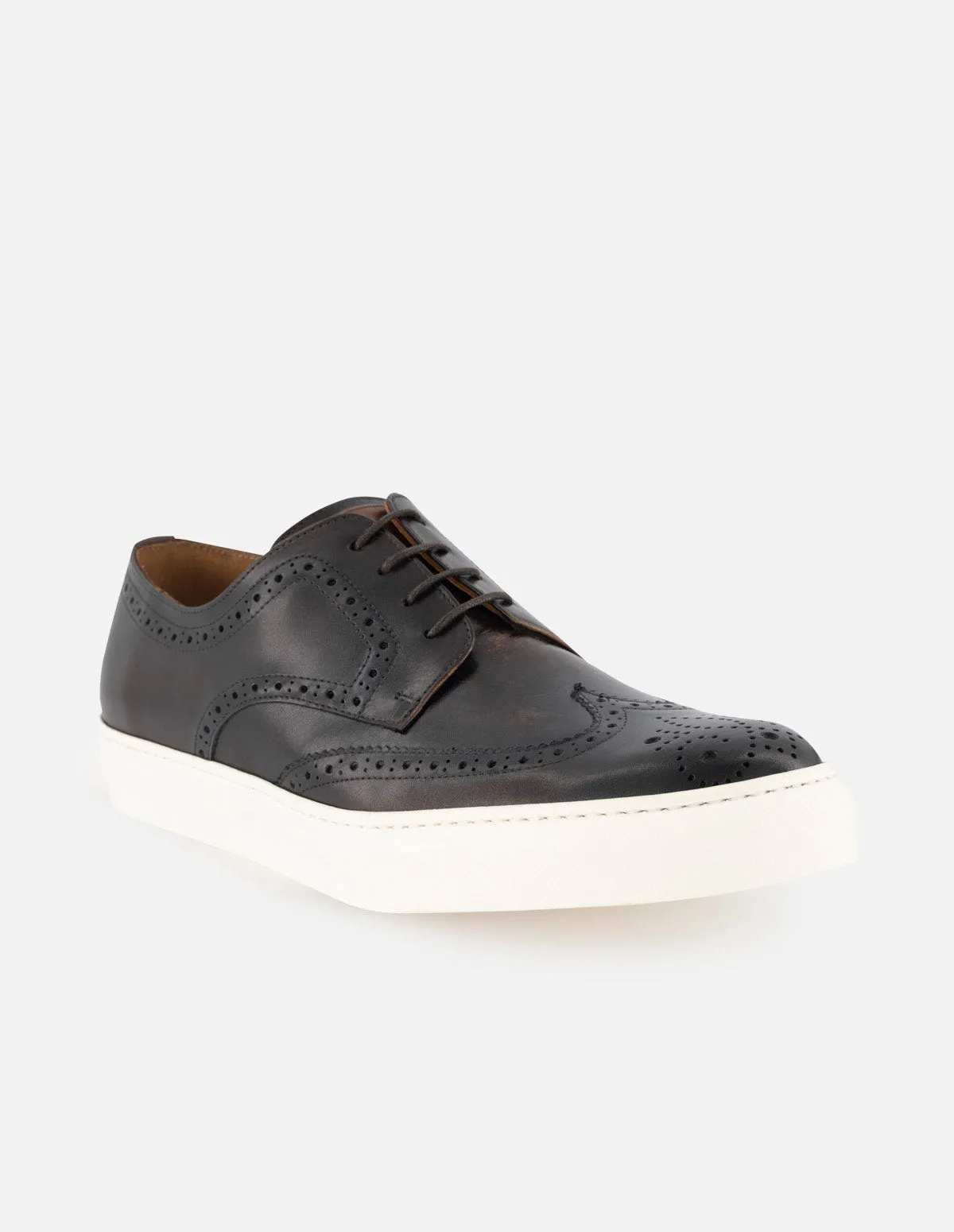 Blucher de piel color marrón con detalle en picado maría para hombre