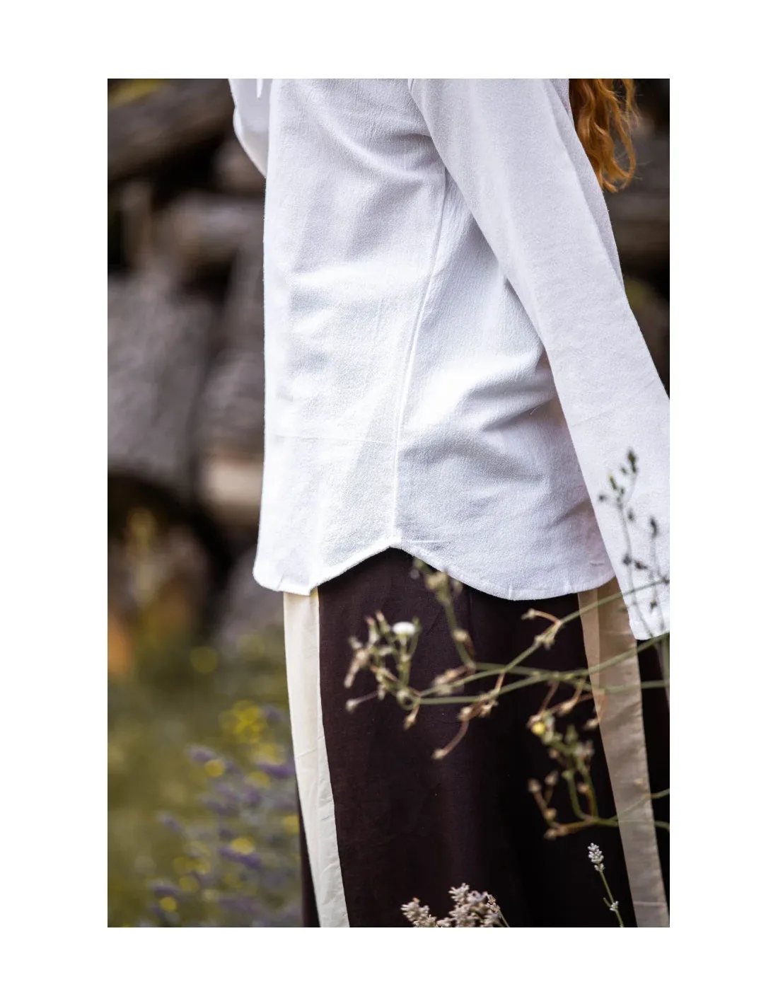 Blusa medieval modelo Tilda, color blanco
