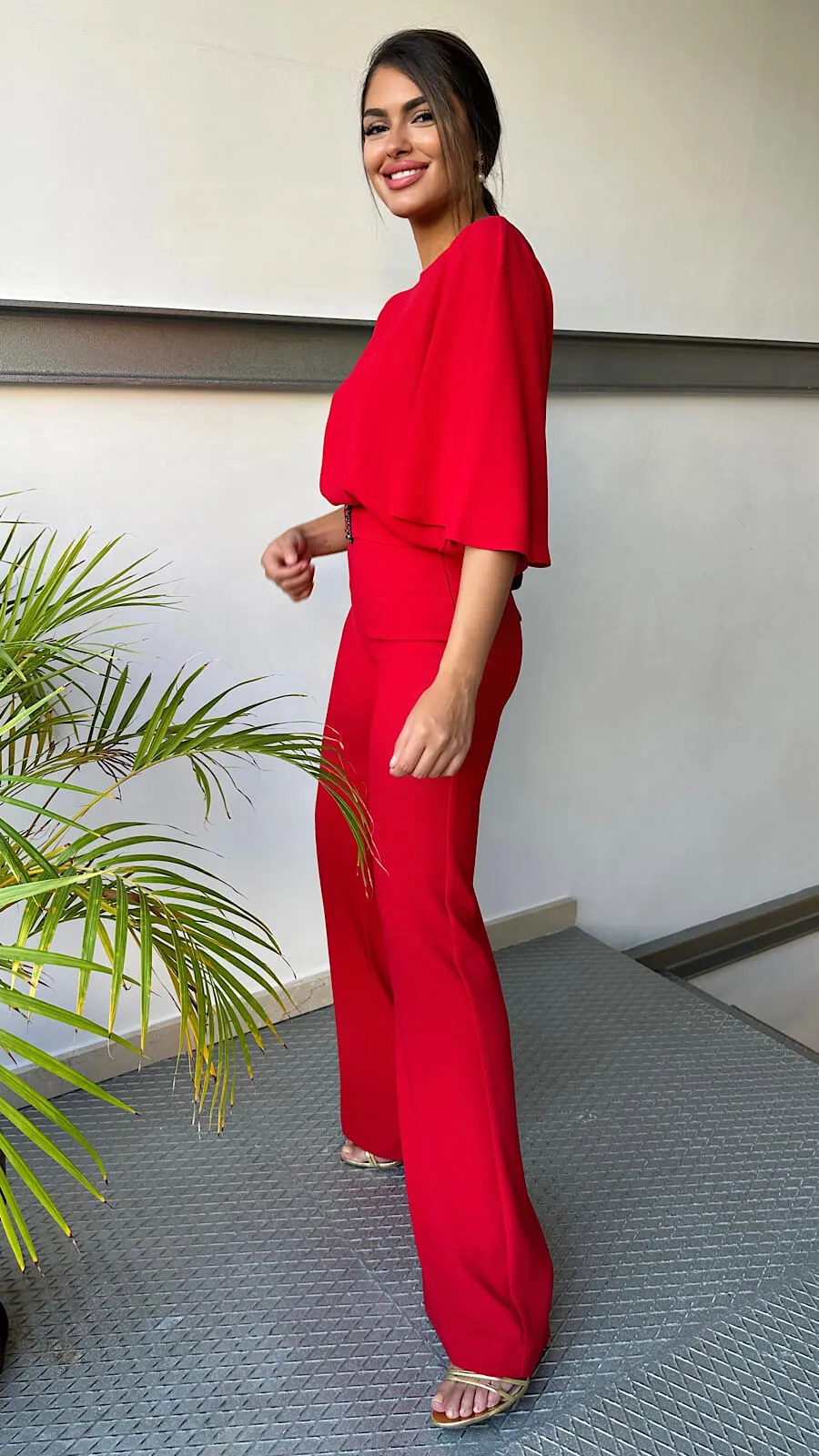 Blusa Roja Asimétrica (Se Vende En Conjunto)