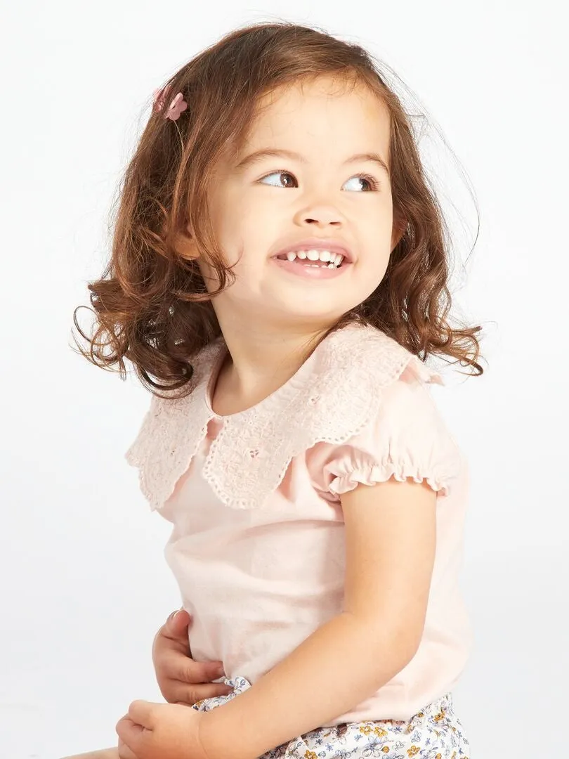 CAMISETA CON CUELLO BEBé  ROSA