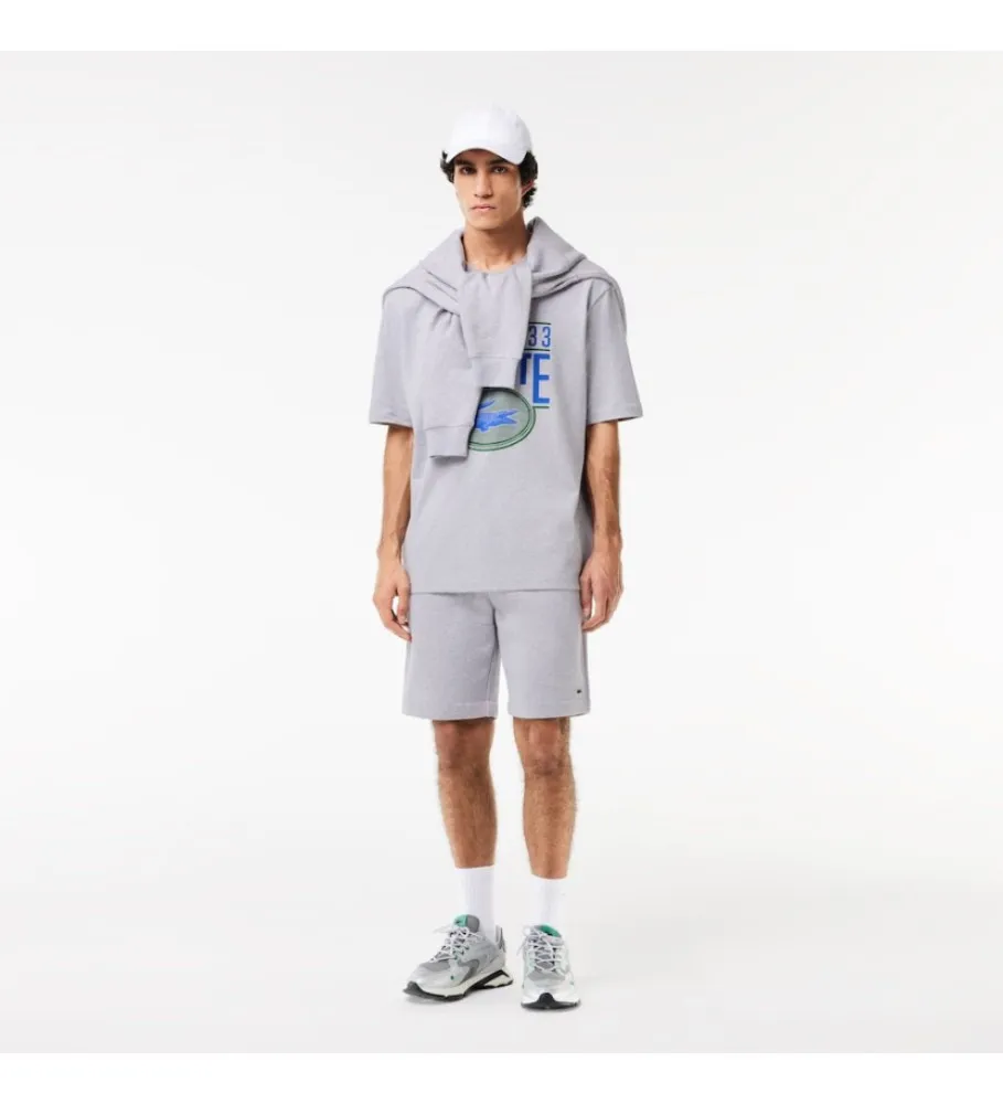 Camiseta con estampado gris