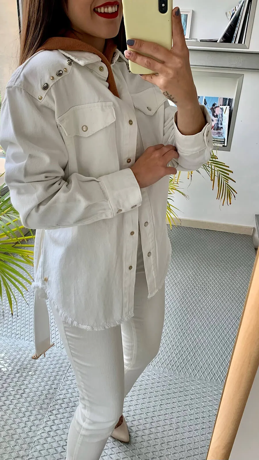 Chaqueta Vaquera Blanca Detalles Joya