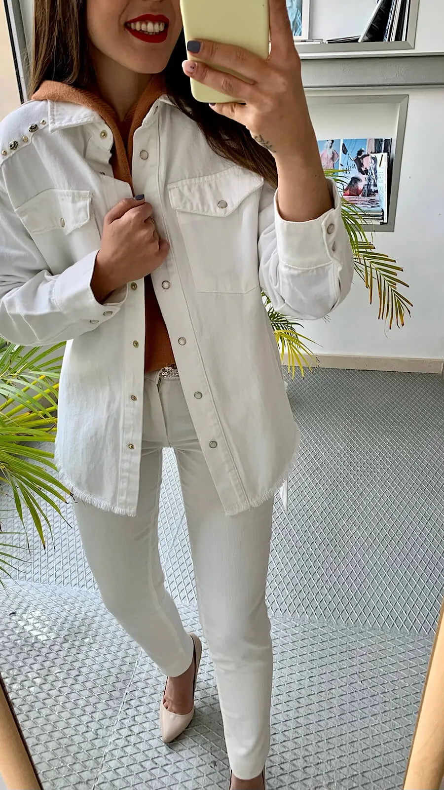 Chaqueta Vaquera Blanca Detalles Joya