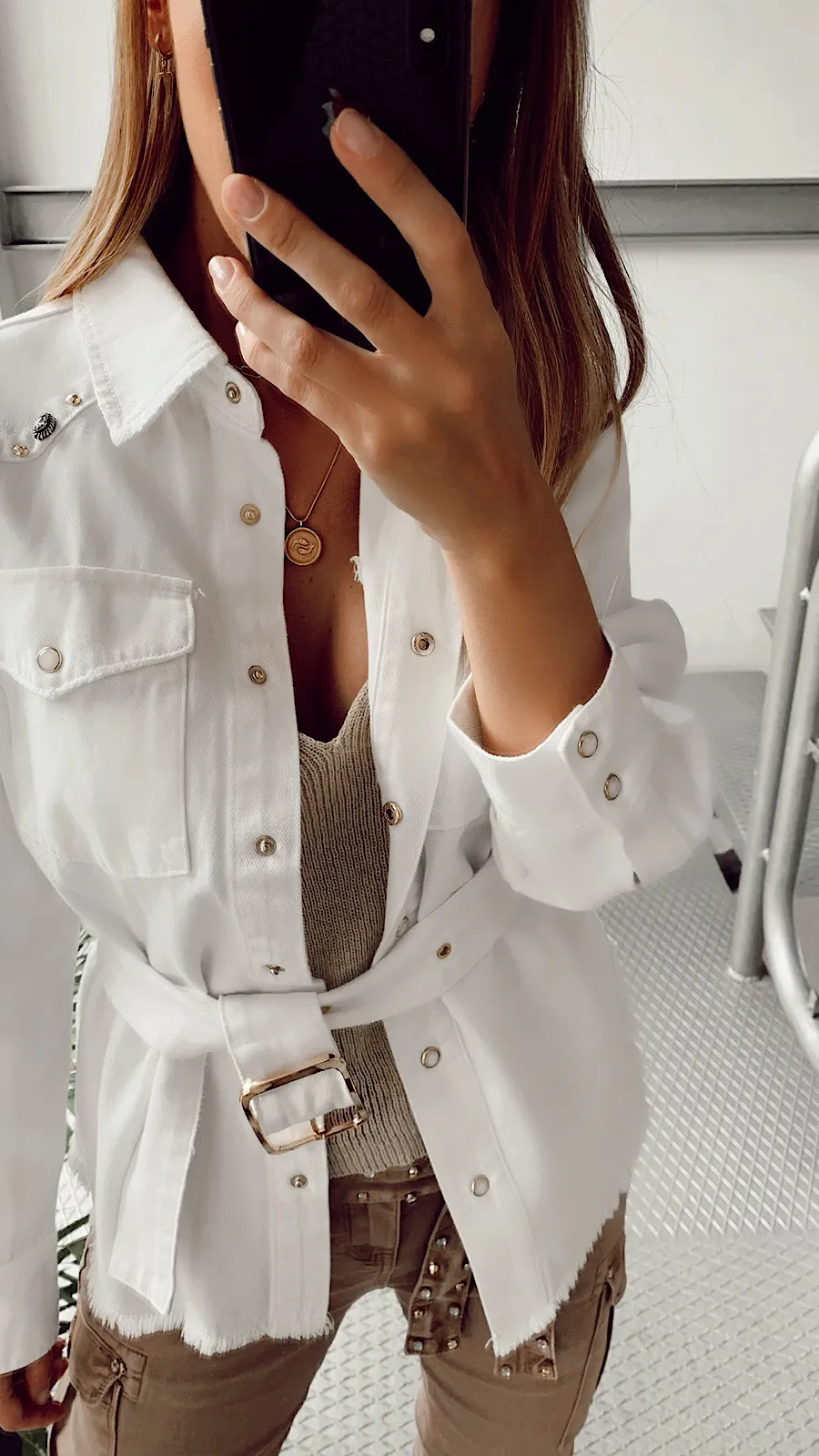 Chaqueta Vaquera Blanca Detalles Joya