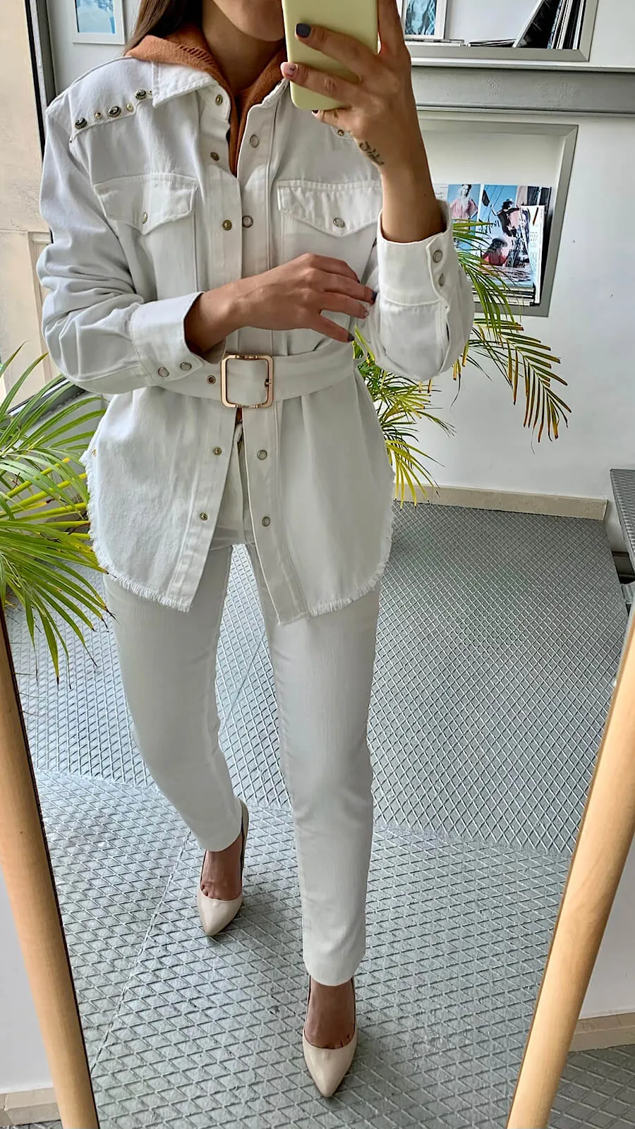 Chaqueta Vaquera Blanca Detalles Joya