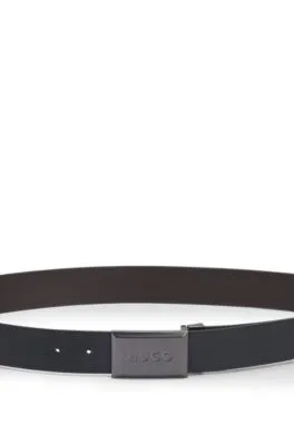 Cinturón reversible de piel italiana con una hebilla con placa
