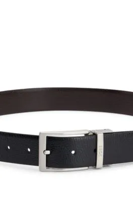 Cinturón reversible de piel italiana granulada con logo en la trabilla