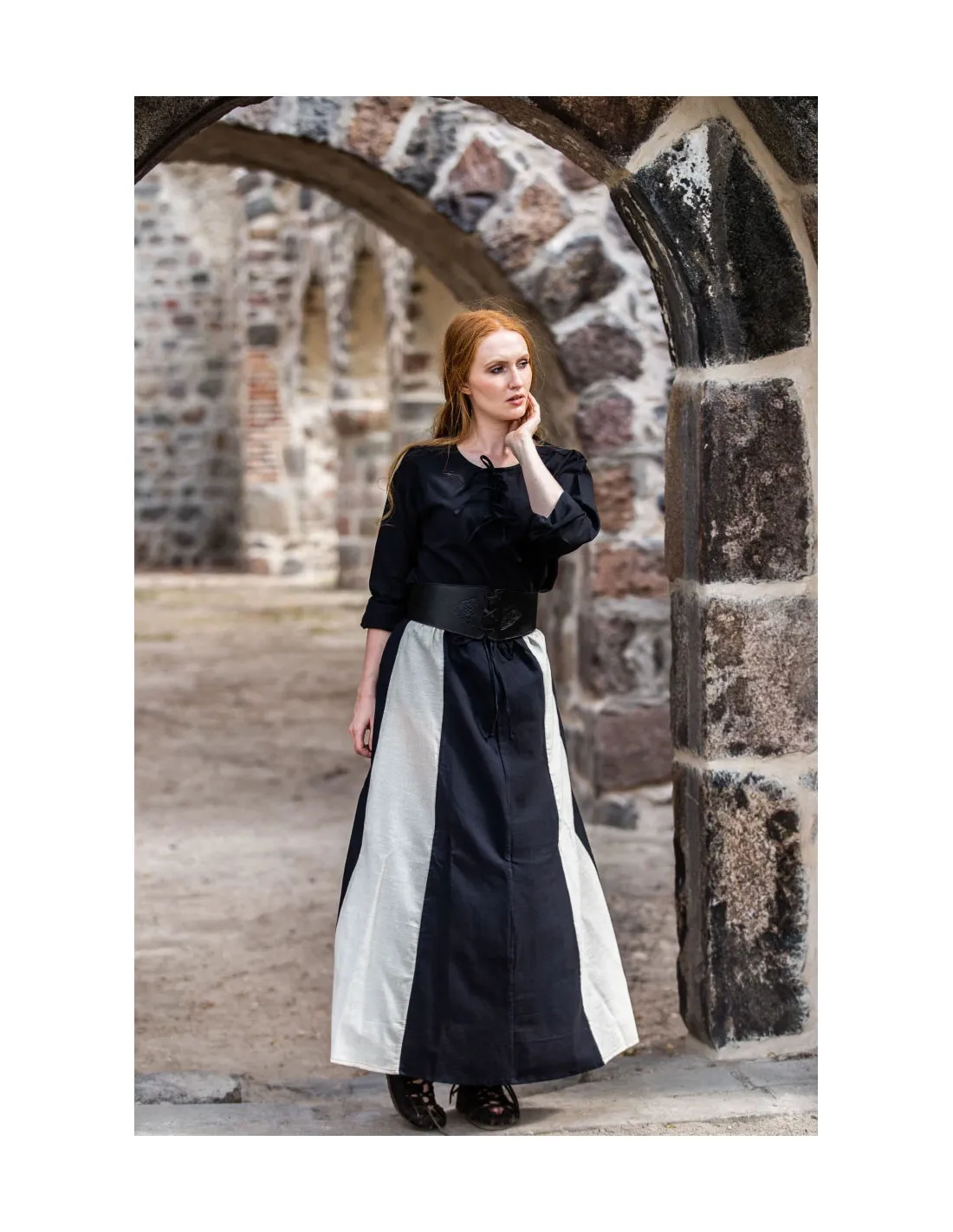FALDA MEDIEVAL MODELO DIANA, NEGROBLANCO