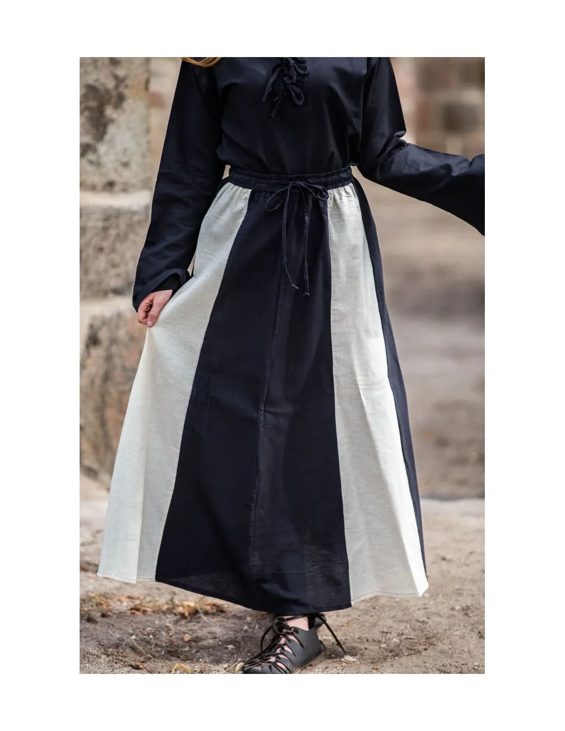 FALDA MEDIEVAL MODELO DIANA, NEGROBLANCO