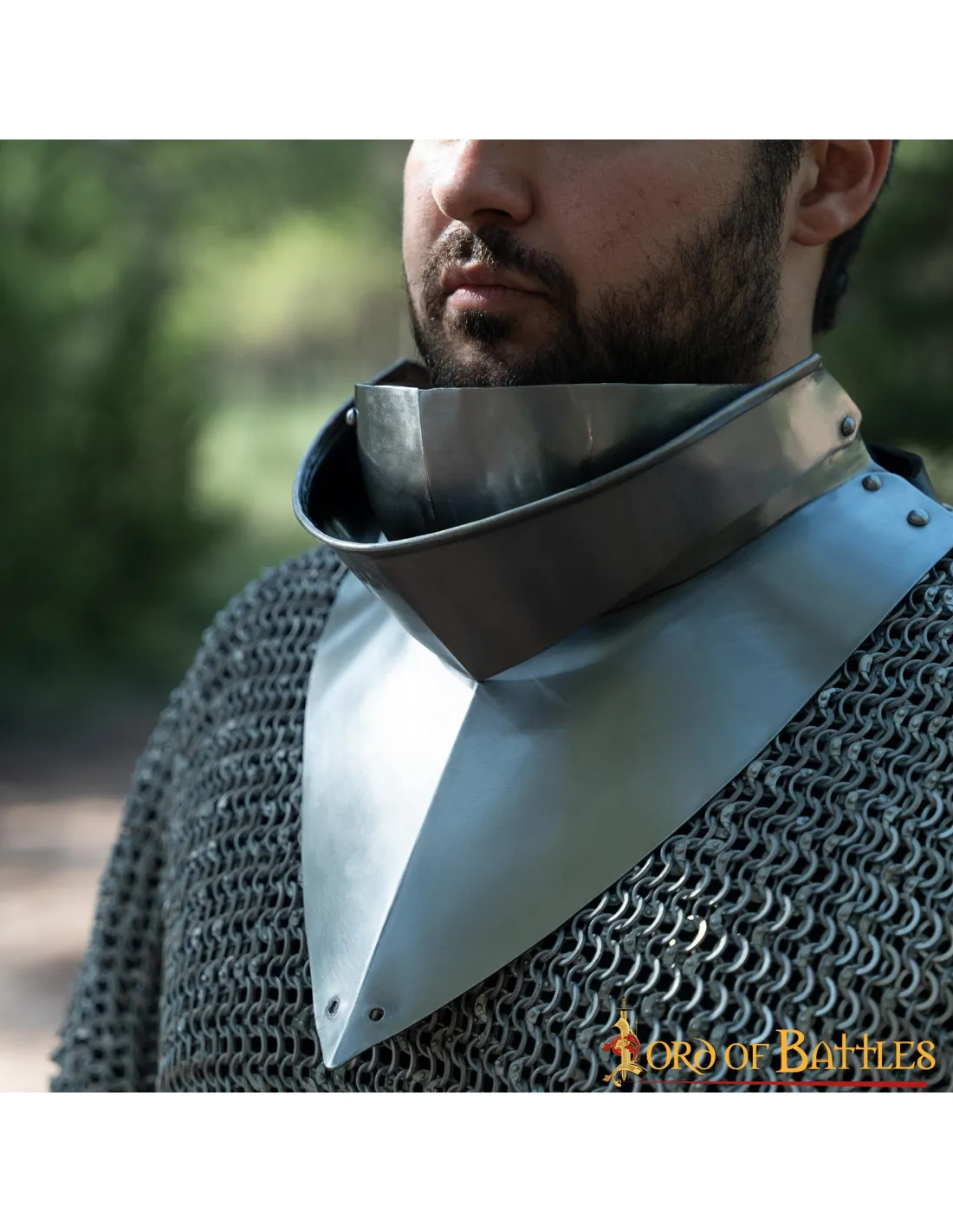 Gorjal medieval con babera, siglo XV