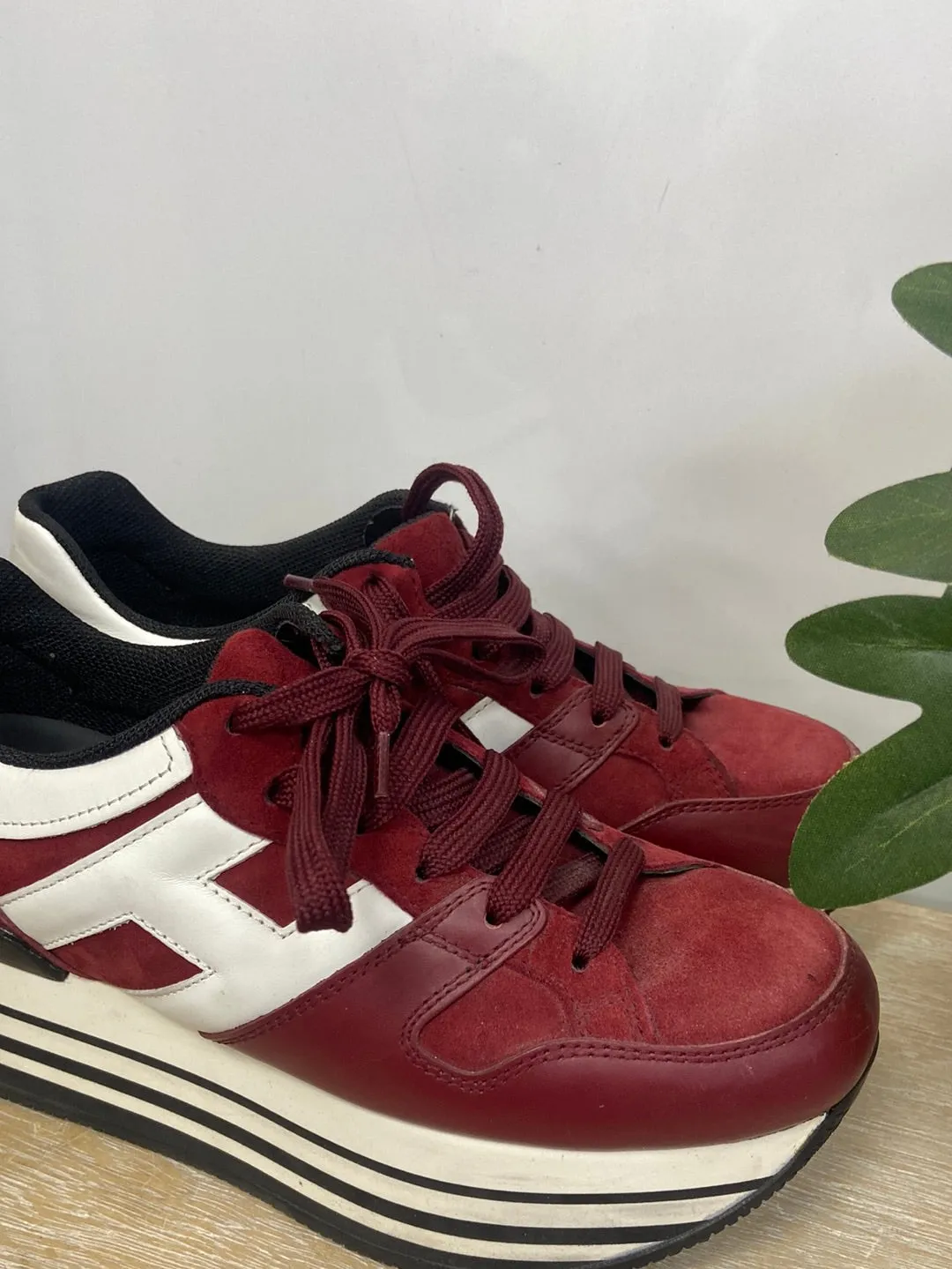 HOGAN.Zapatillas plataforma T.38,5
