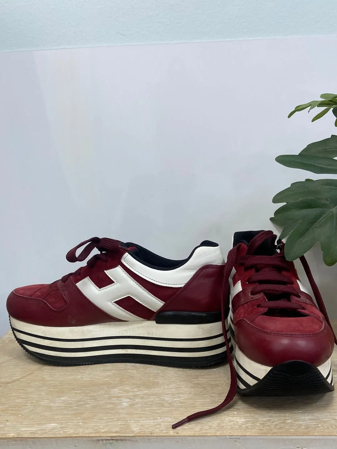 HOGAN.Zapatillas plataforma T.38,5