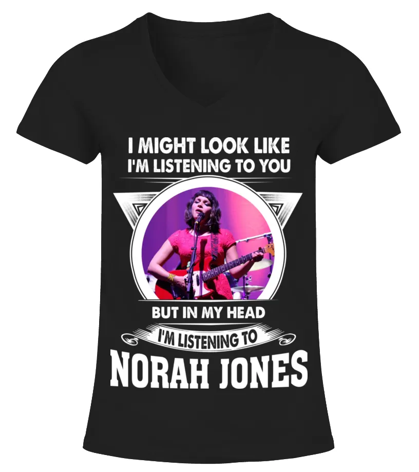 I'M LISTENING TO NORAH JONES Camiseta cuello pico Mujer