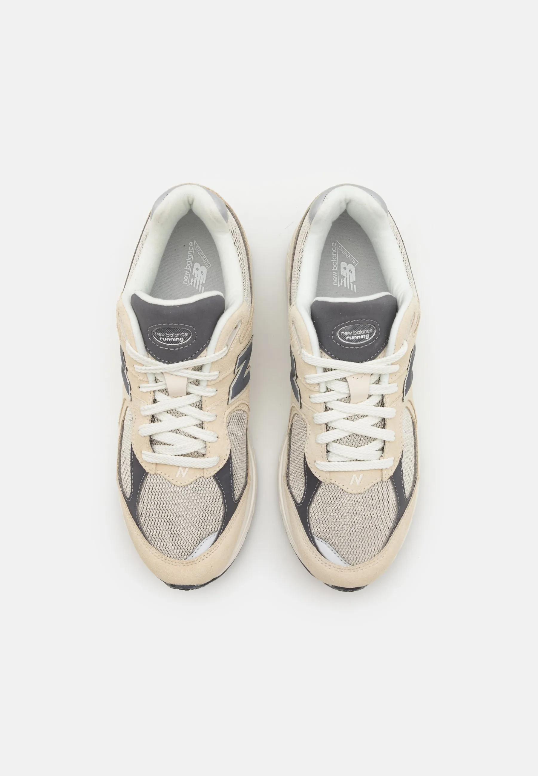 M2002 UNISEX  ZAPATILLAS