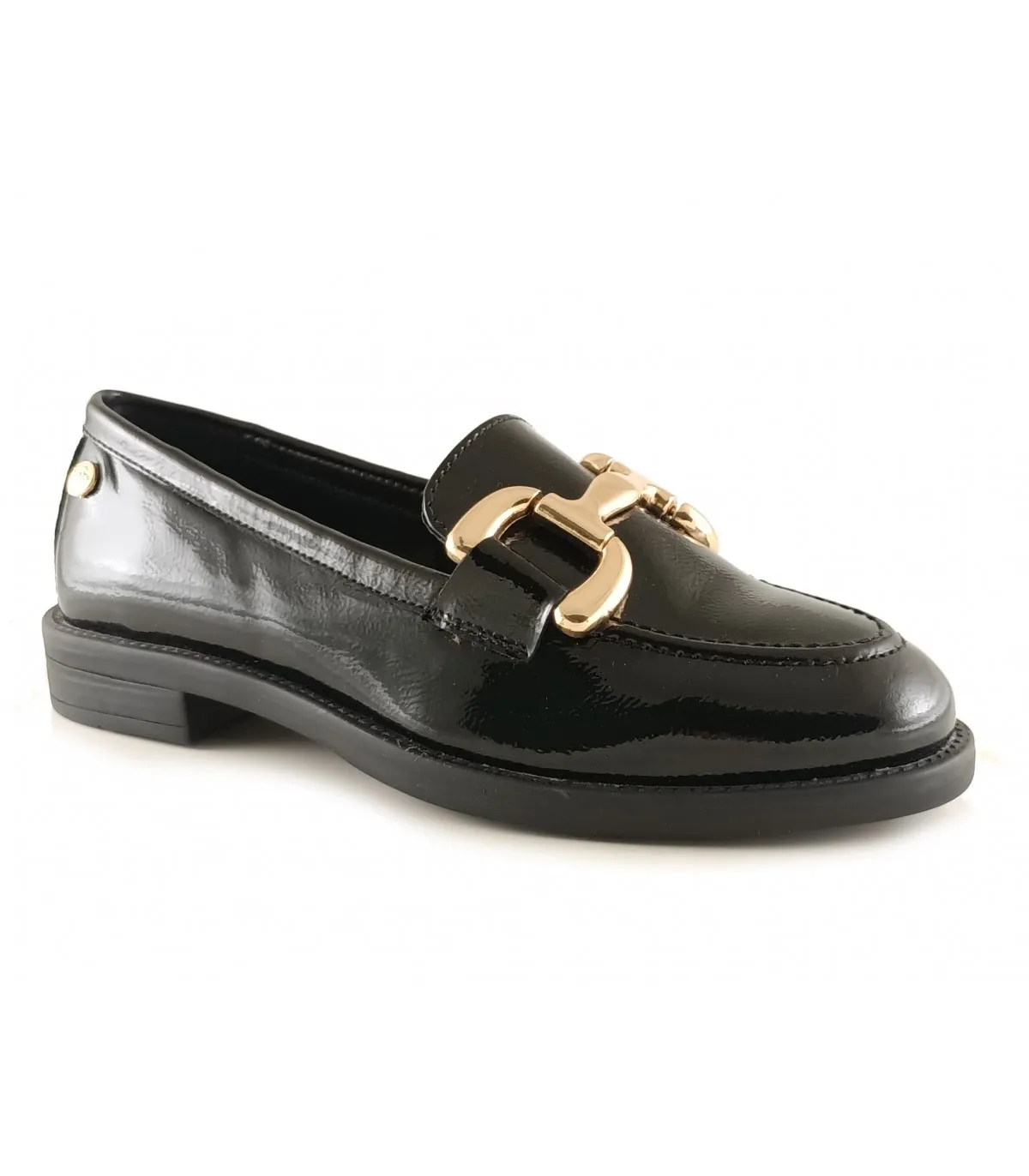 Mocasín de charol negro con estribo