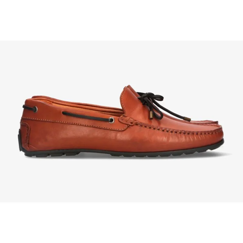 Mocasín lazo piel cuero