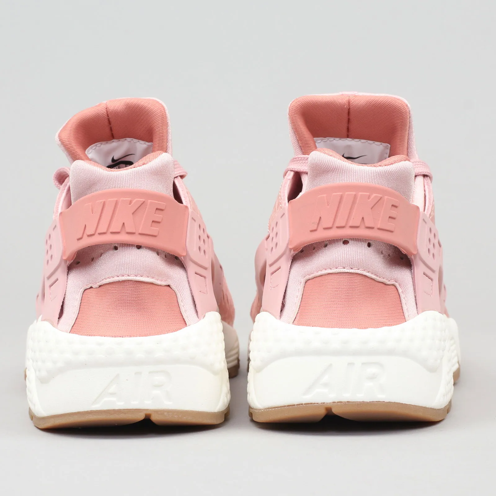 Nike WMNS Air Huarache Run Premium