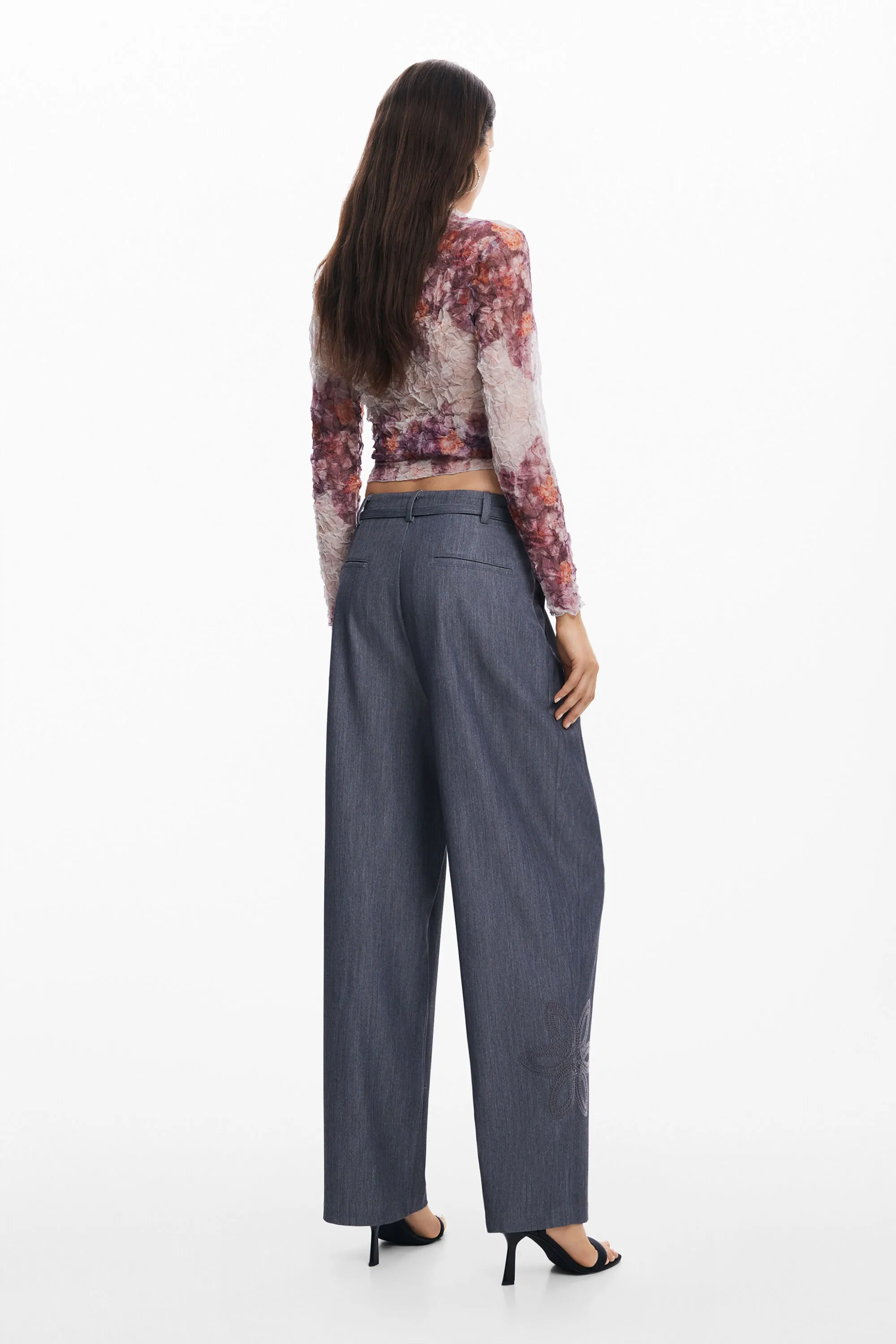 Pantalón largo recto