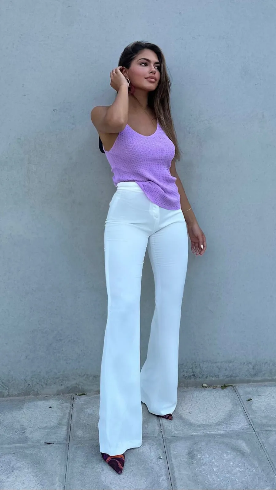 Pantalón Blanco Ligeramente Acampando