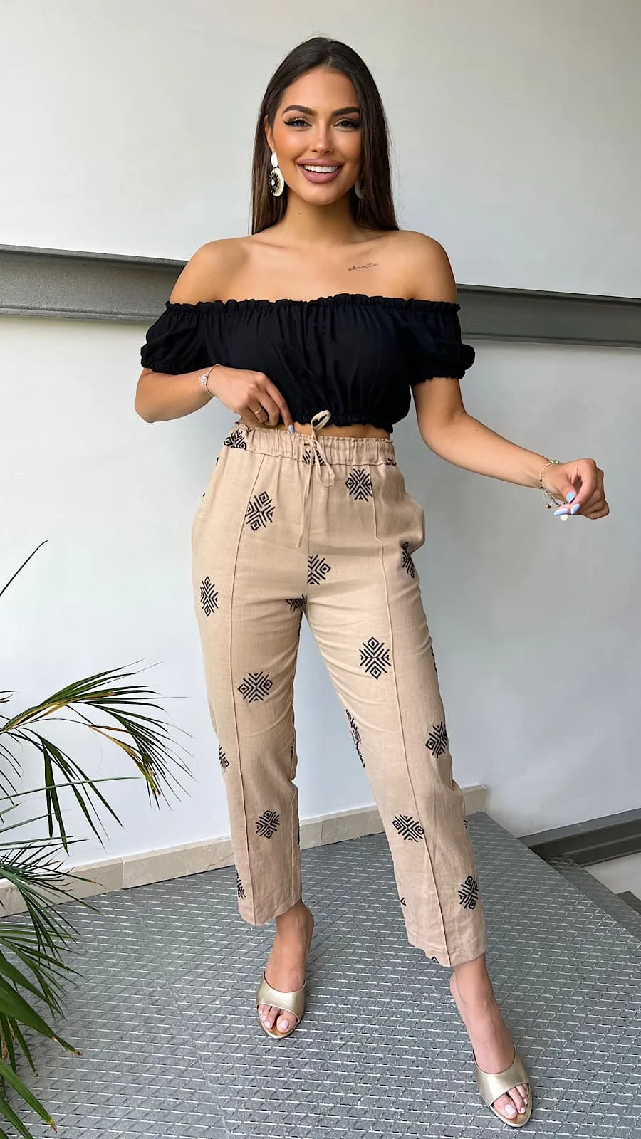 Pantalón Nude Bordados Étnicos