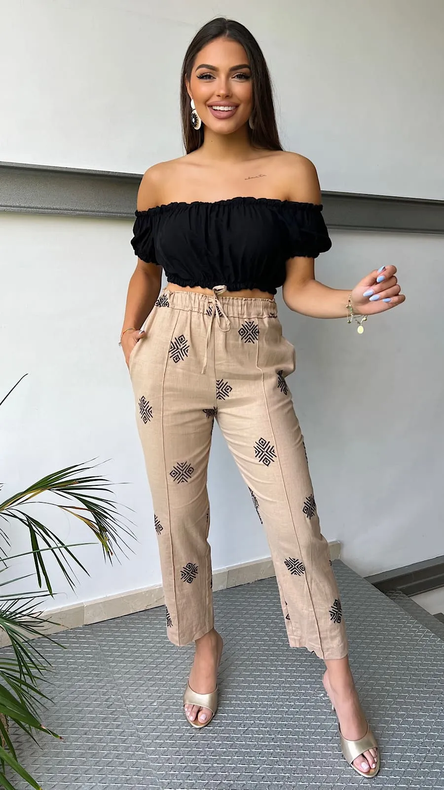 Pantalón Nude Bordados Étnicos