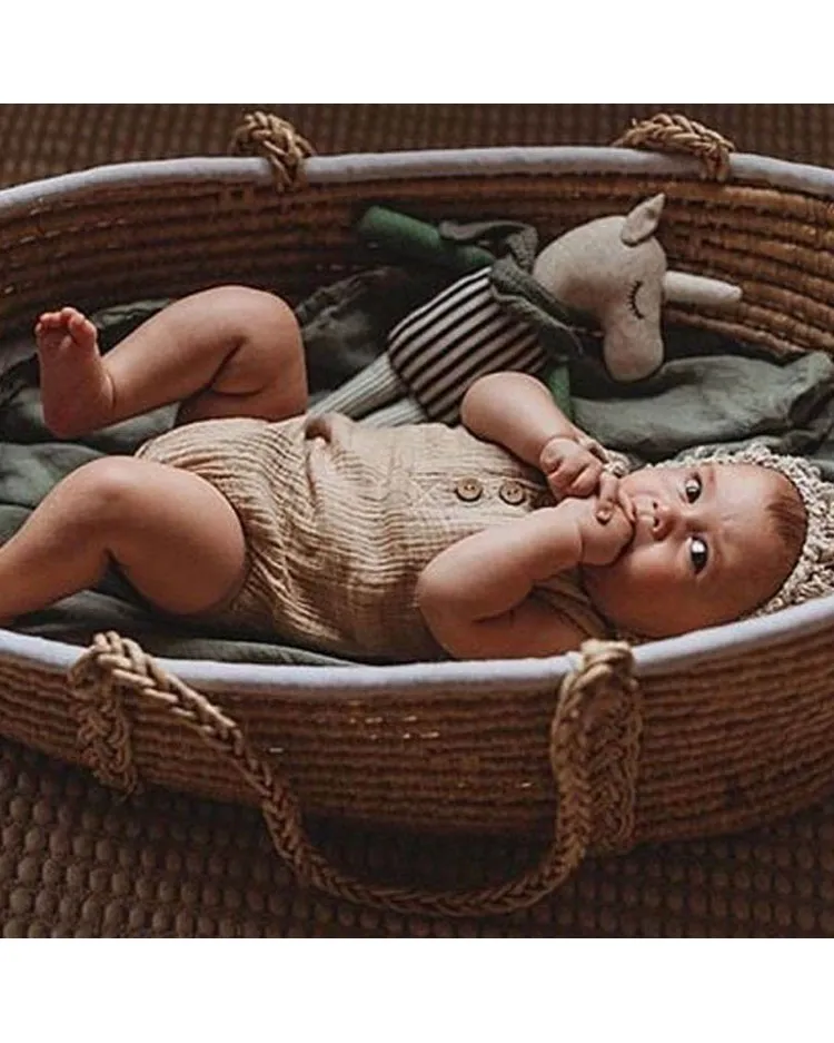 Pelele de algodón para bebe en blanco