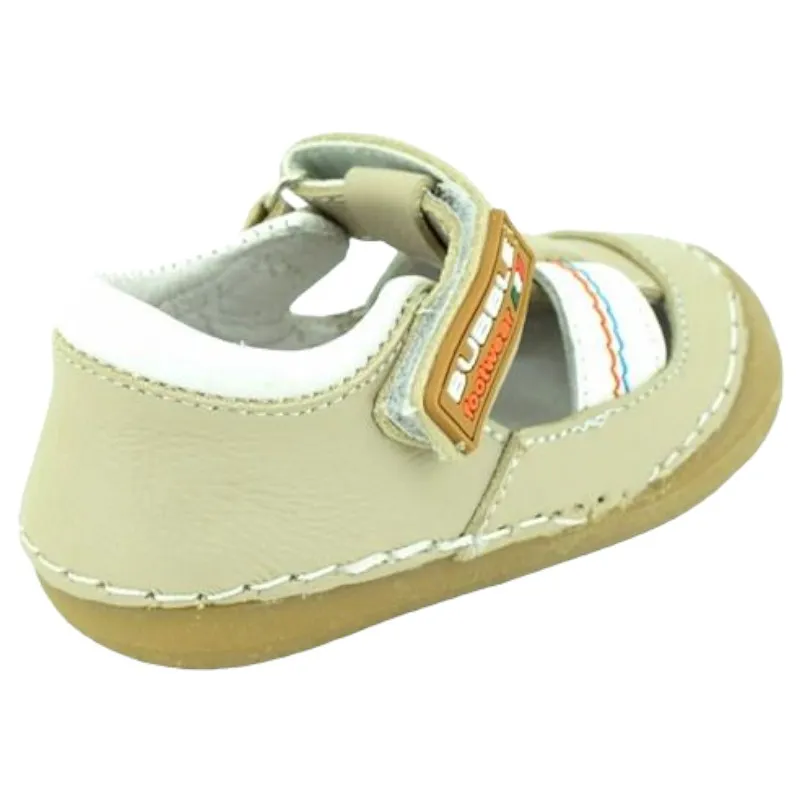 Sandalias de piel con puntera para niño