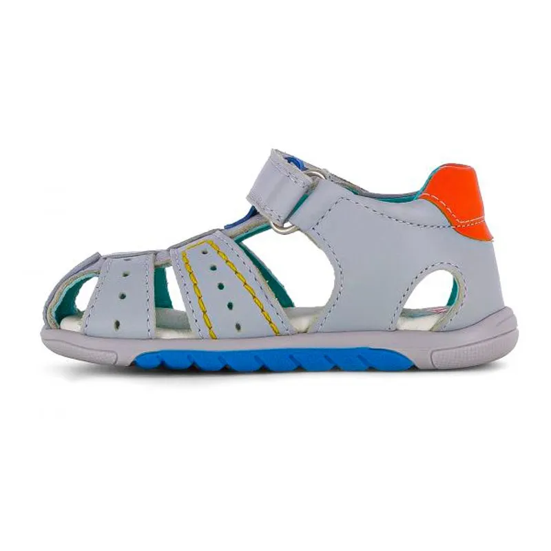 Sandalias niño pablosky con puntera