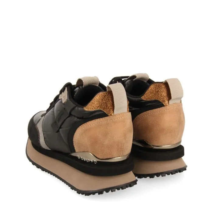 Sneakers Gioseppo negras acolchadas con detalles y cuña interna Anif