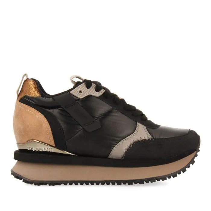 Sneakers Gioseppo negras acolchadas con detalles y cuña interna Anif