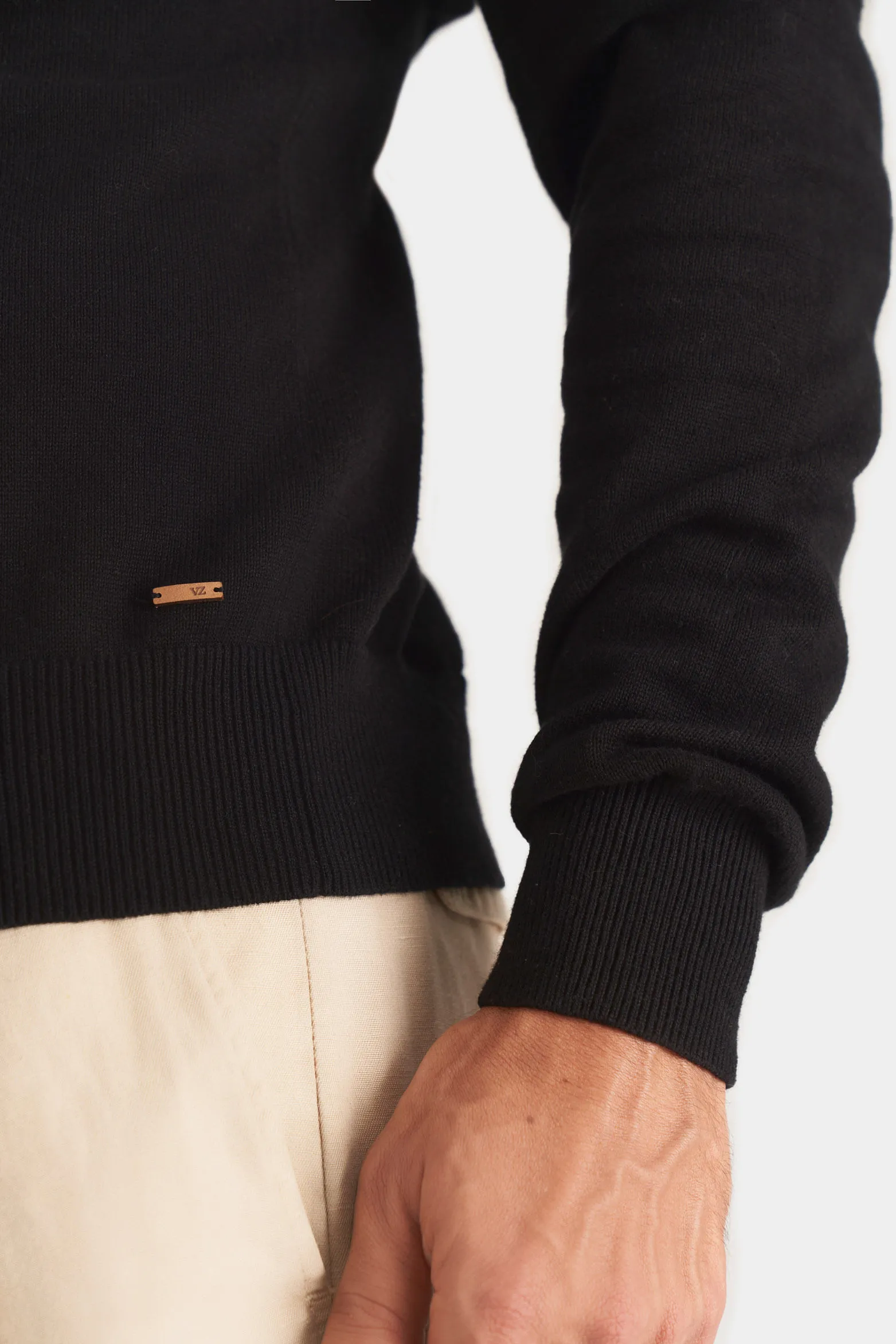Sweater cuello tortuga tejido para hombre