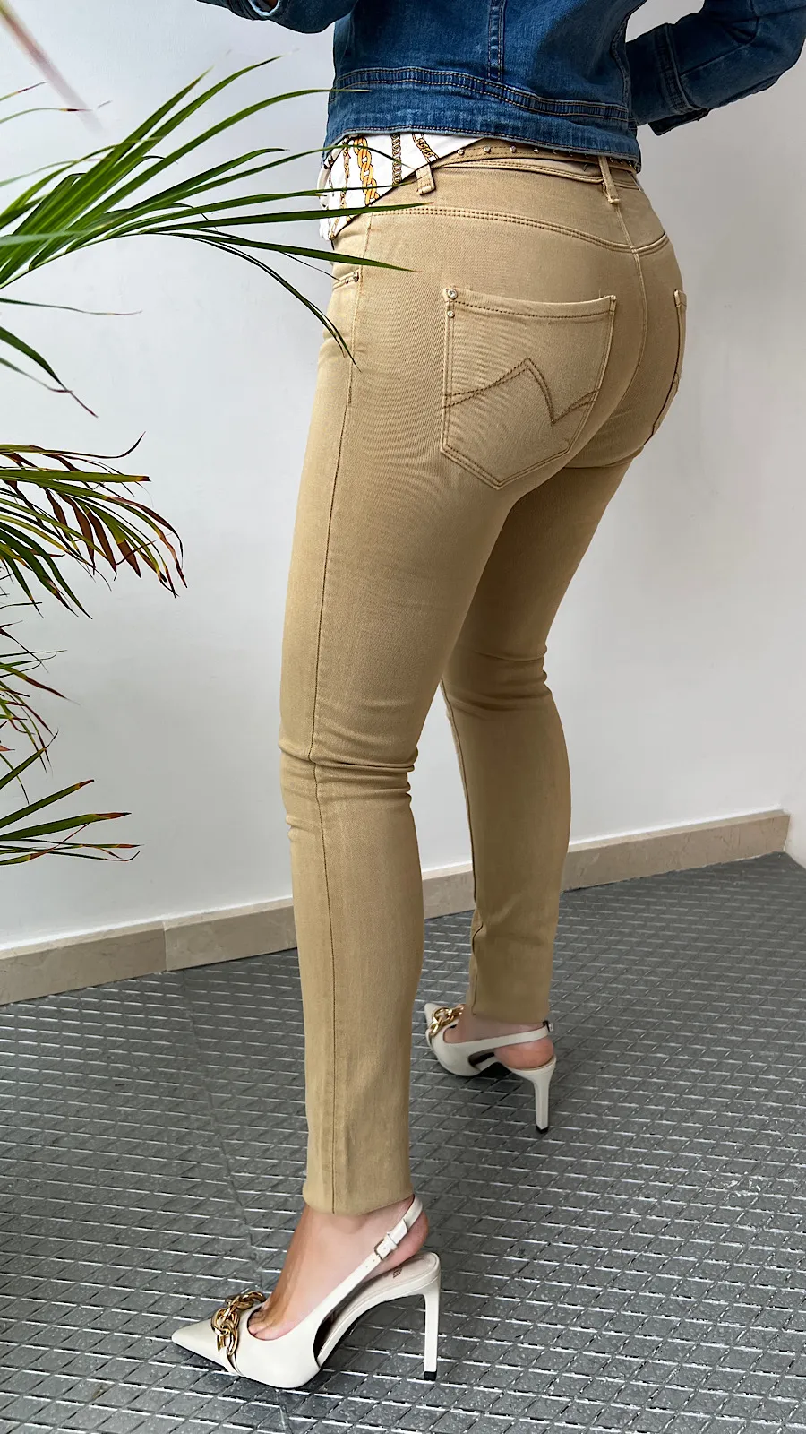 Top Detalle Chain