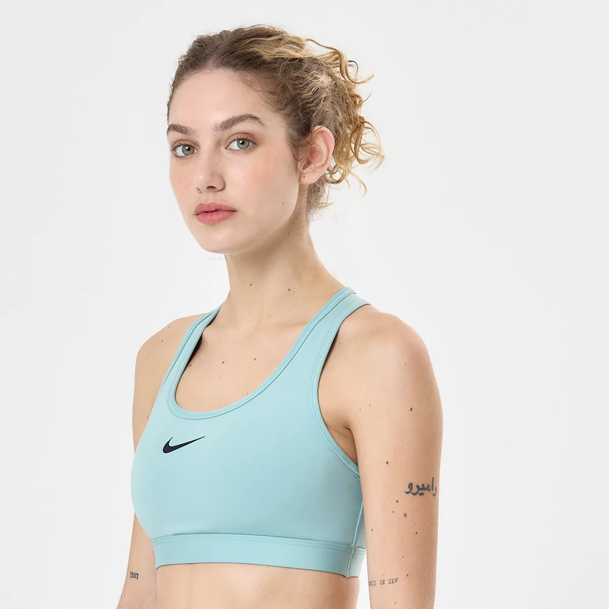 Top Entrenamiento Nike Swoosh Medium Mujer