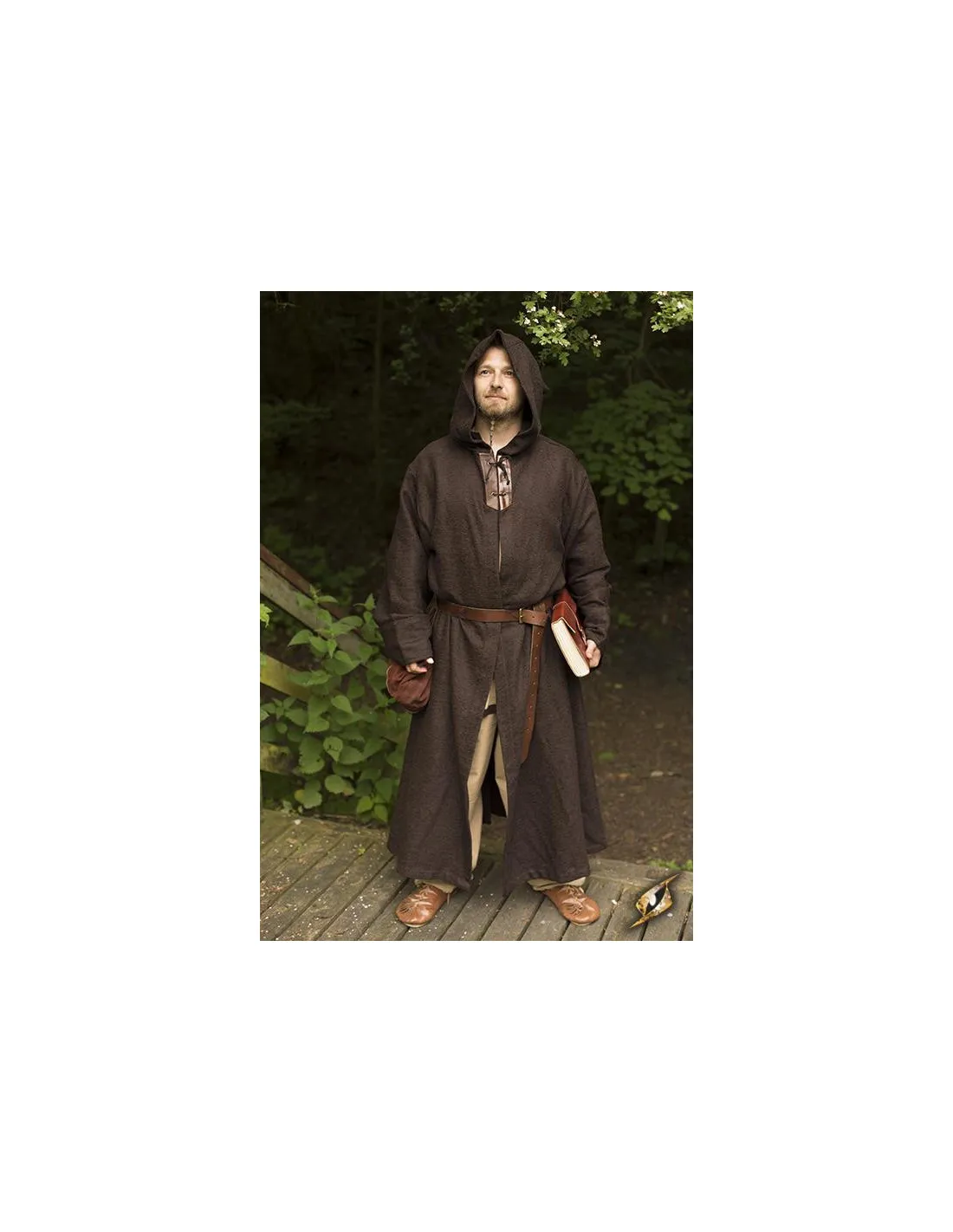 Túnica medieval marrón de monje Benedictino