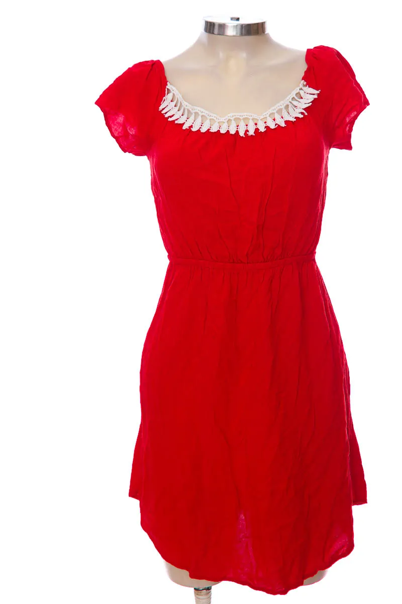 VESTIDO / ENTERIZO COLOR ROJO  CLOSEANDO
