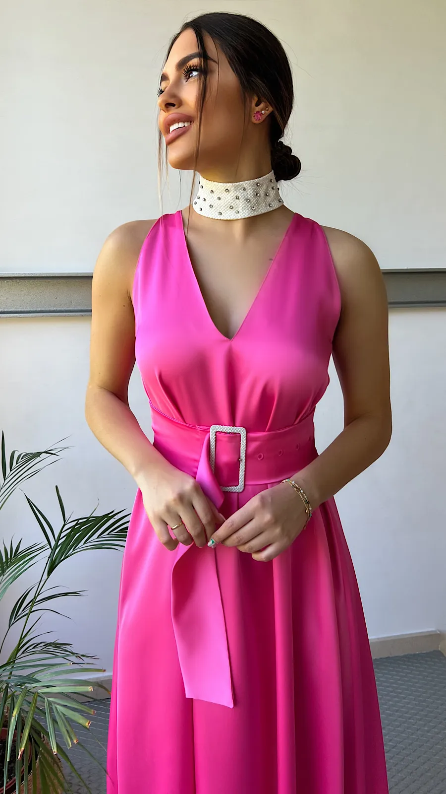 Vestido Fucsia Cuello Joya Desmontable