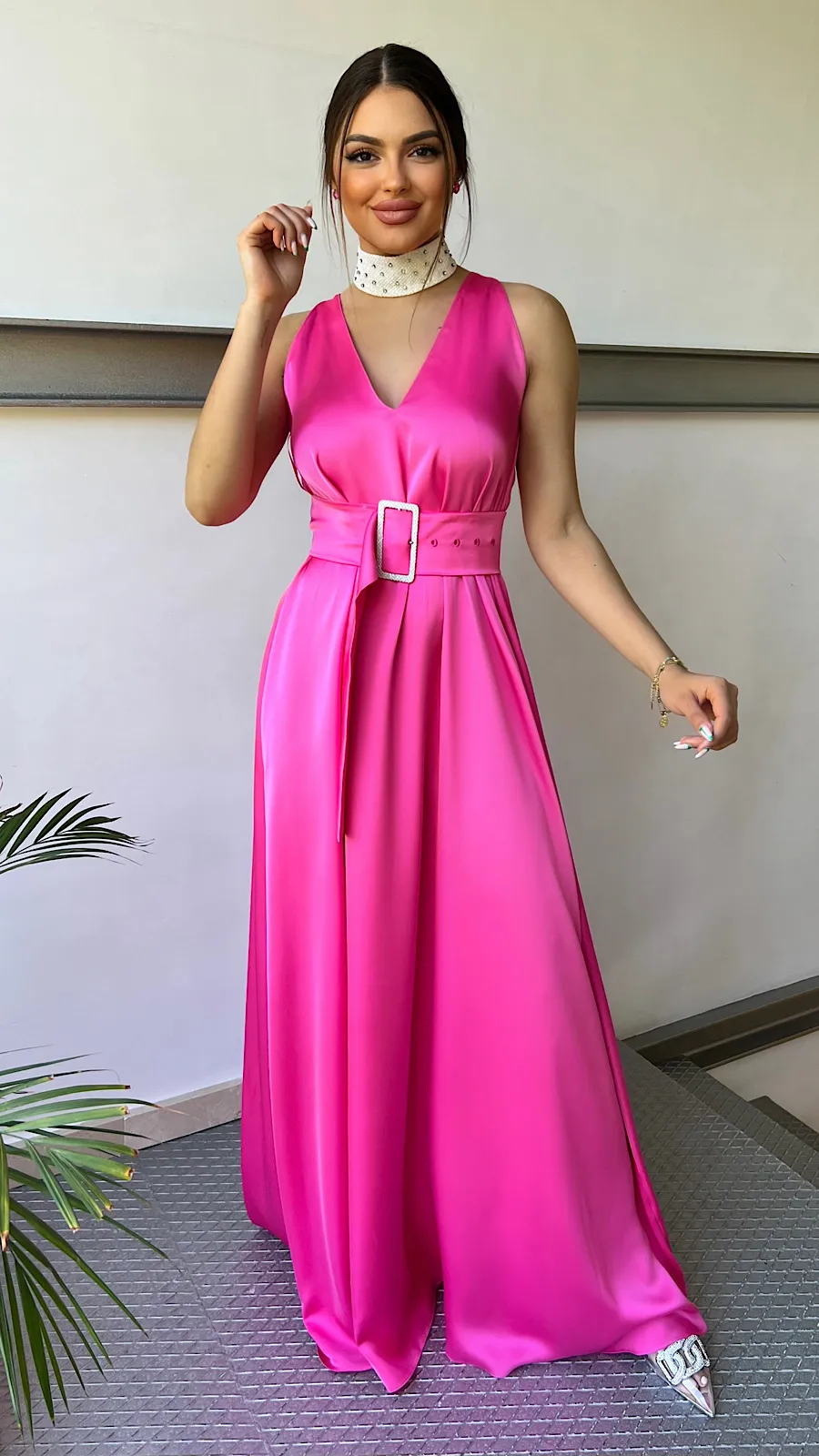 Vestido Fucsia Cuello Joya Desmontable