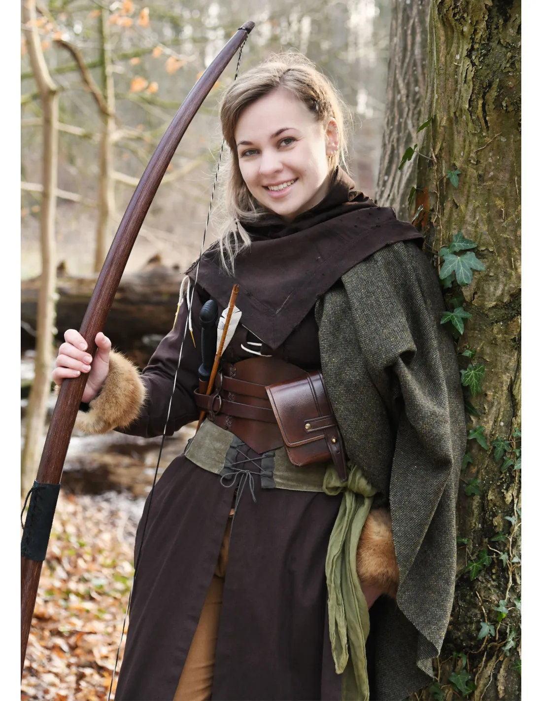 Vestido Medieval Marit con Cordón, marrón