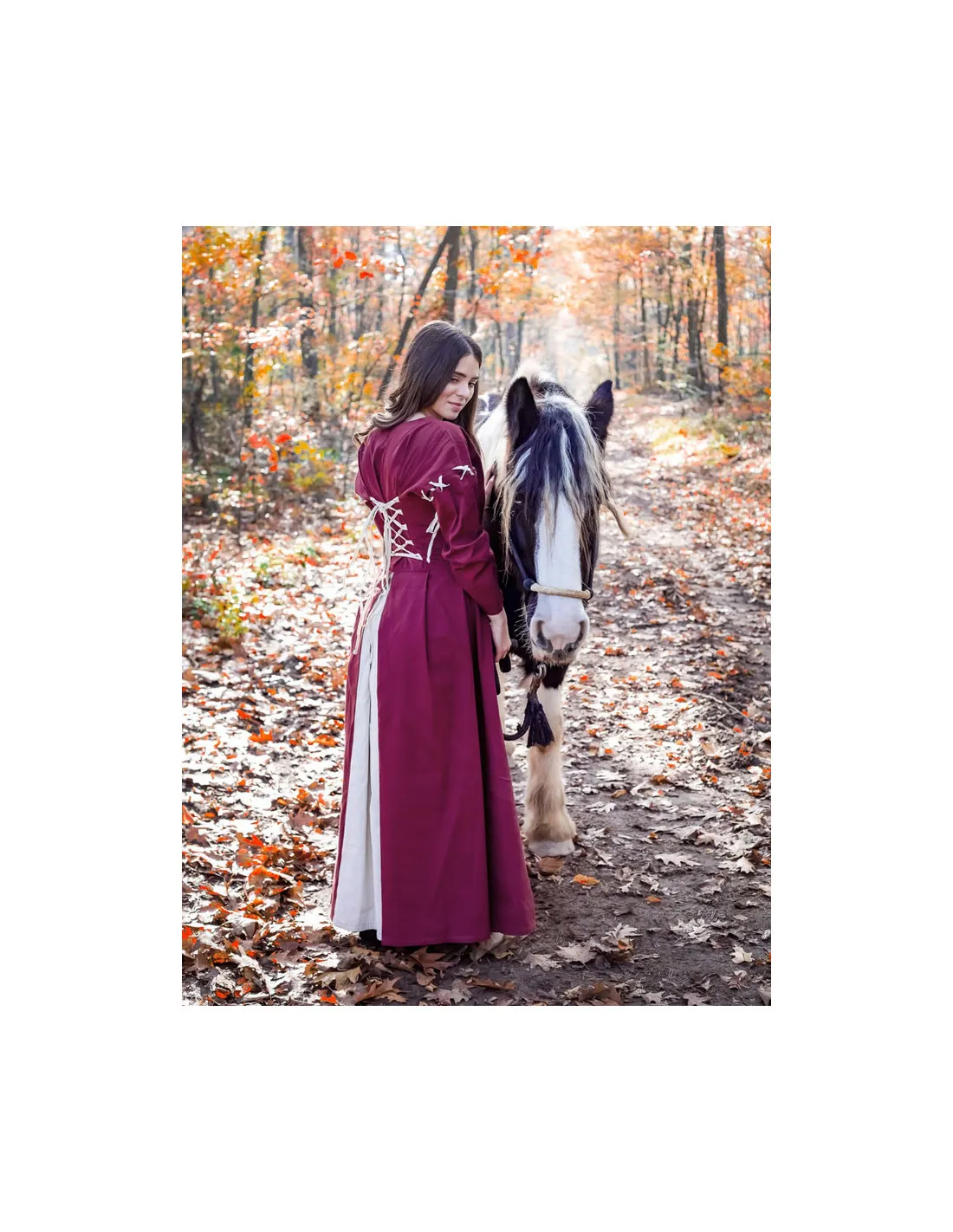 VESTIDO MEDIEVAL ROJOBLANCO MODELO LARINA