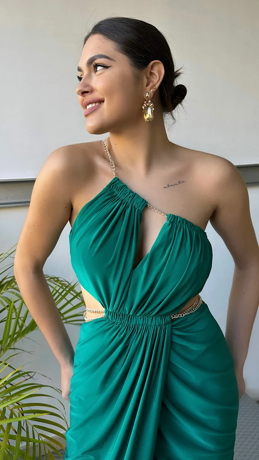 Vestido Verde Cadenas Platino