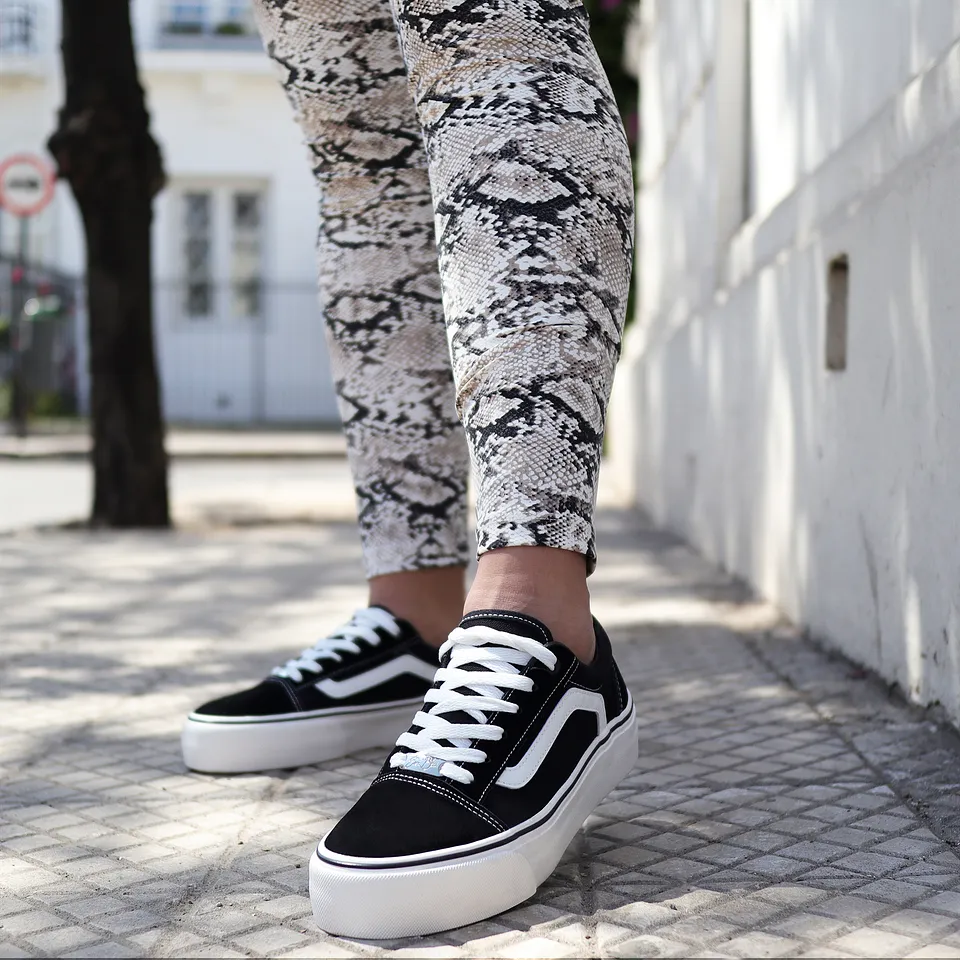 Zapatilla Vieja Eskuela Negro Con Plataforma