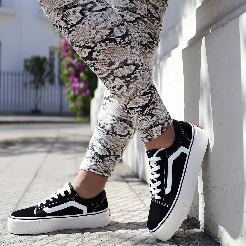 Zapatilla Vieja Eskuela Negro Con Plataforma