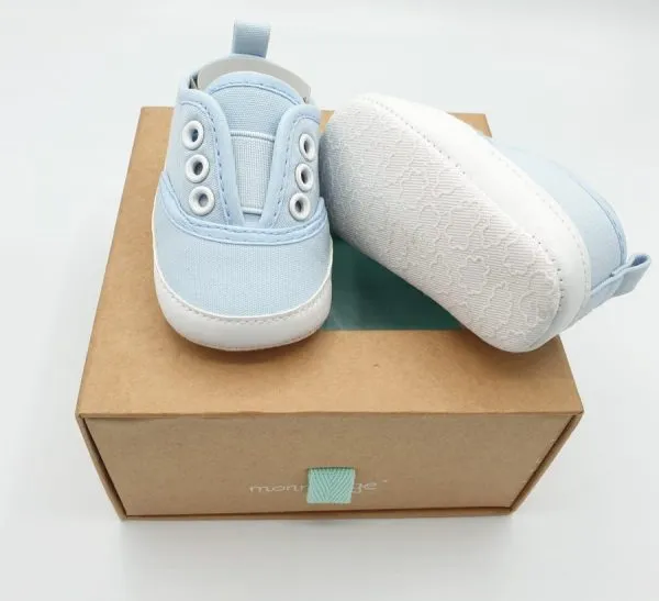 Zapatillas de bebé Azules. Monnuage.