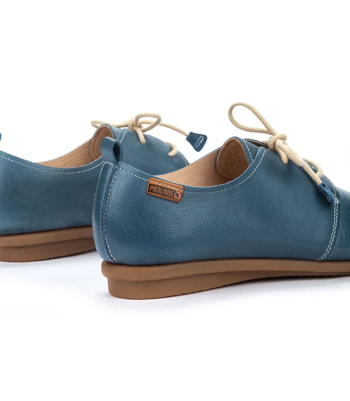 Zapato de piel en color azul marino