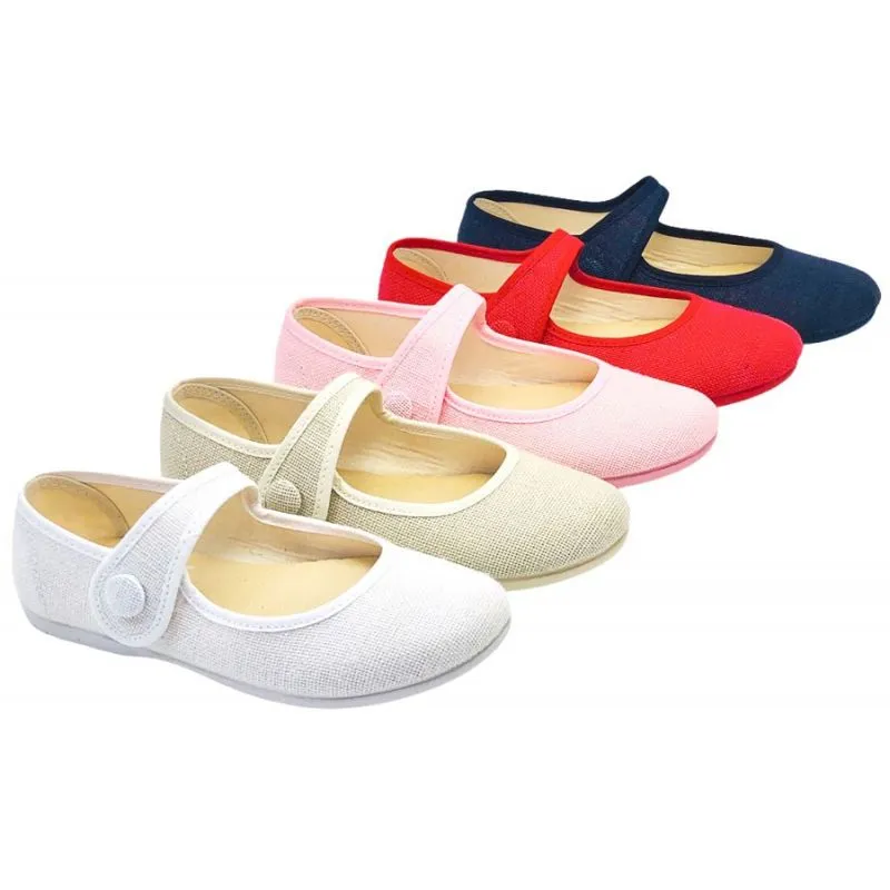 Zapatos de niñas en lino